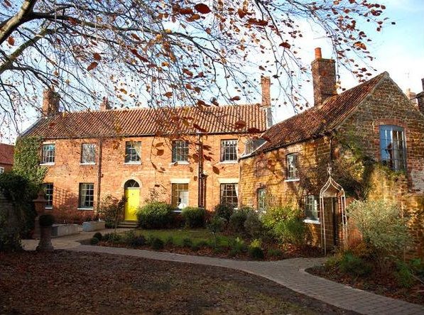 Carrington House - Norfolk - Large Holiday Homes - Oliver's Travels