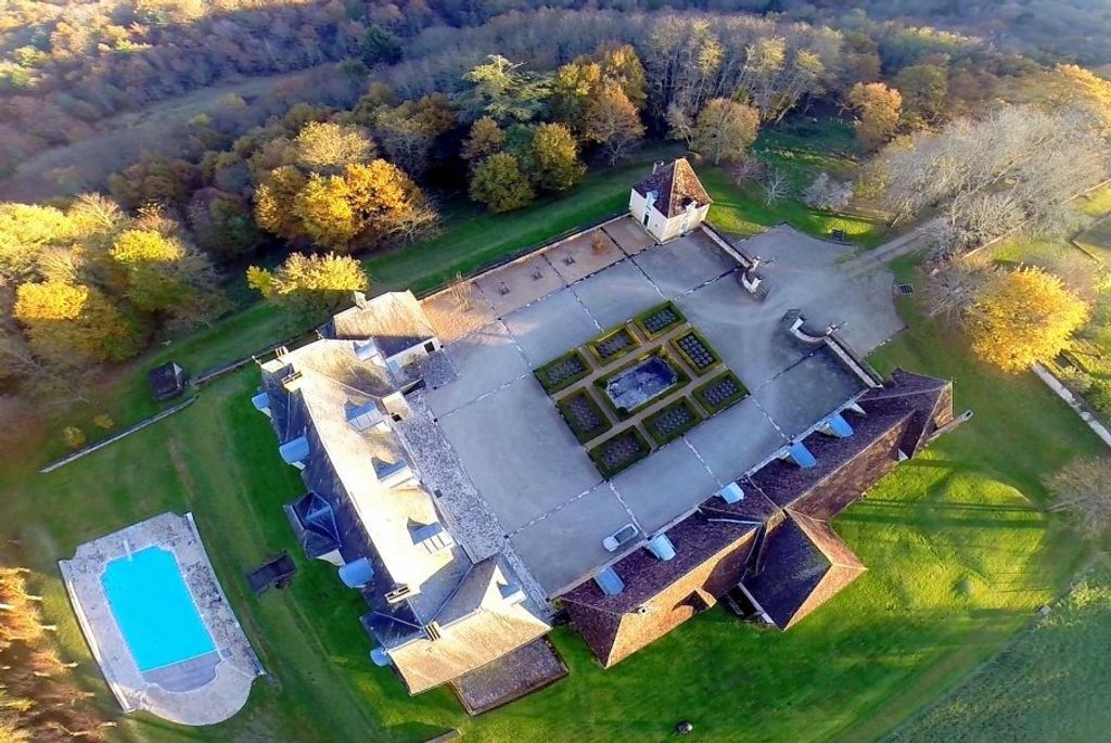 Chateau Fleur - Dordogne - Oliver's Travels