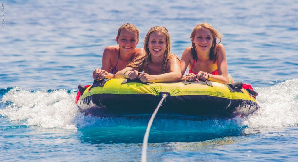 Mamboats - Fun in Ibiza