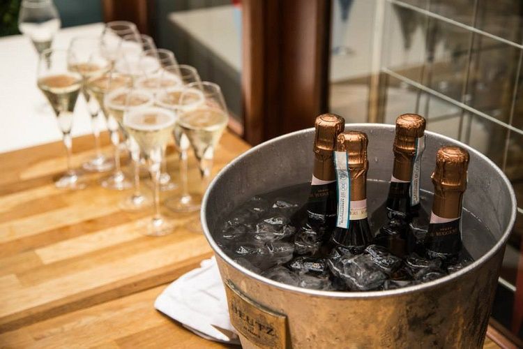 Loki Wine Merchant and Tasting House - Midlands