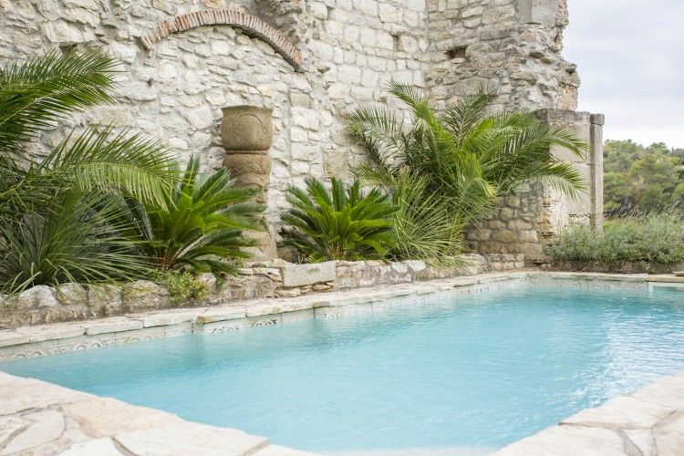 Chateau Asturias - Languedoc - Oliver's Travels