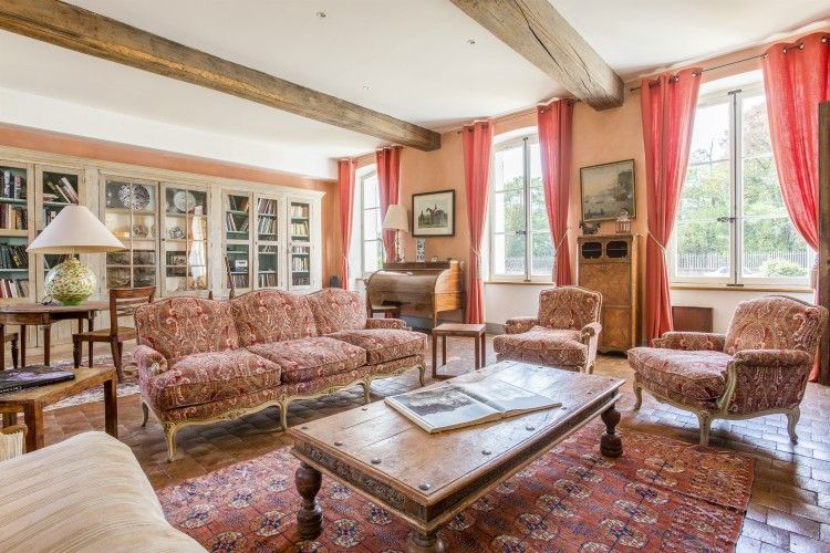 Chateau Seigiuer - Loire Valley - Oliver's Travels