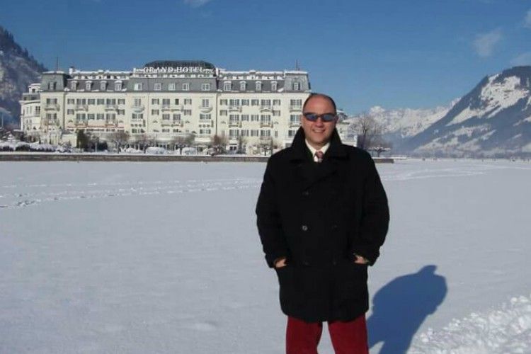 Oliver's Travels Ski Team