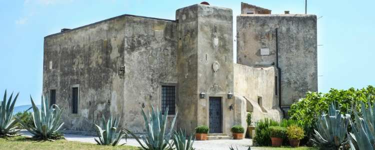 villas as Filming locations