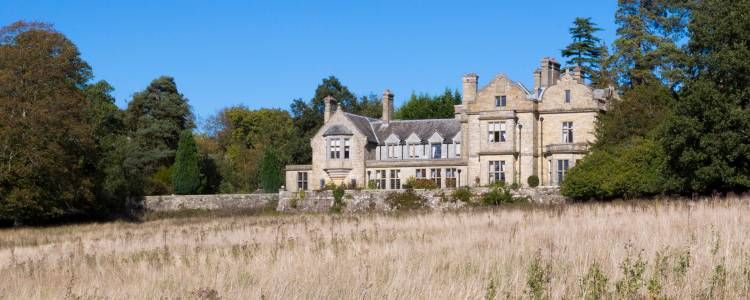 villas as Filming locations