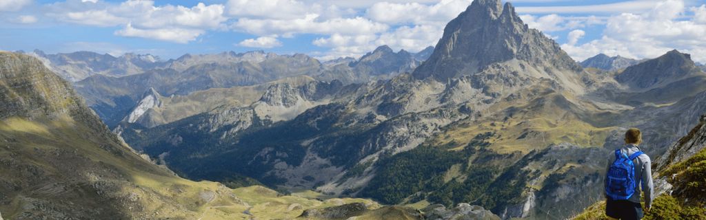 Peak du Midi d'Ossau and the lake Gentau (1)