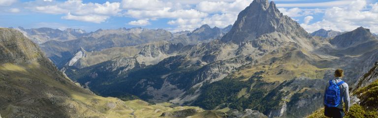 Peak du Midi d'Ossau and the lake Gentau (1)
