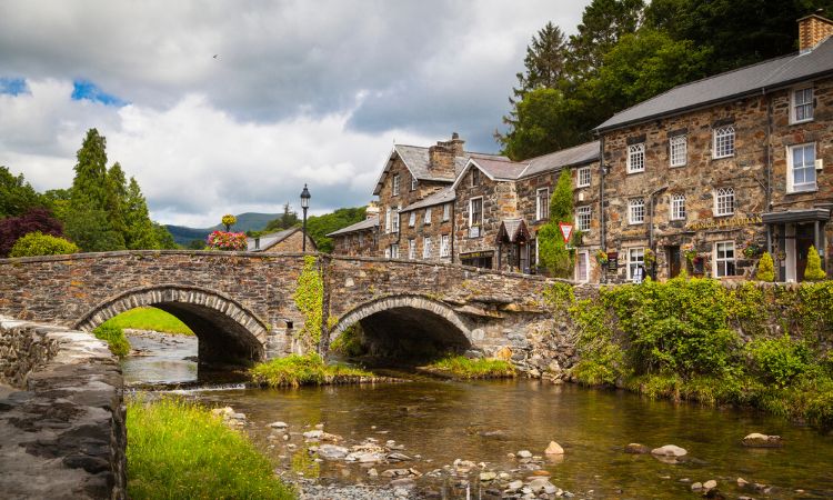 Beddgelert village