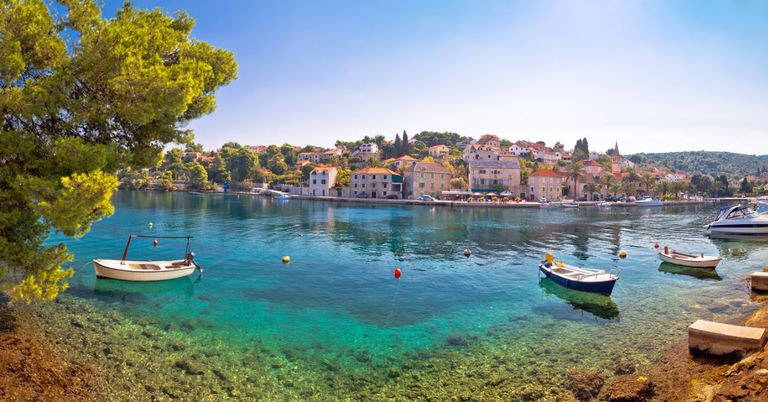 Reasons to visit Brac