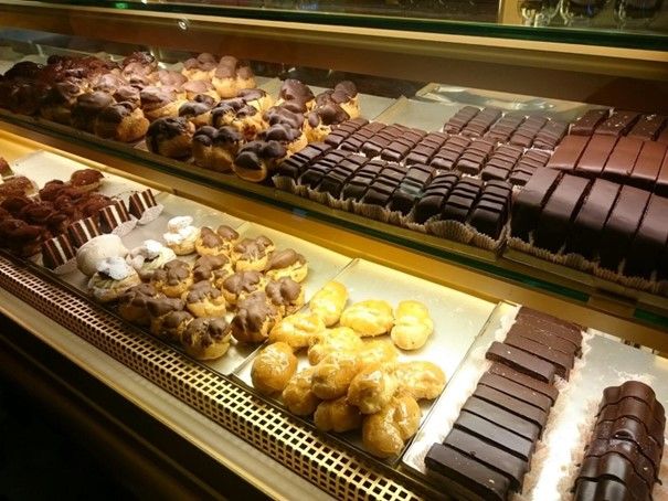 Pasticceria Tonolo - food to try in Venice