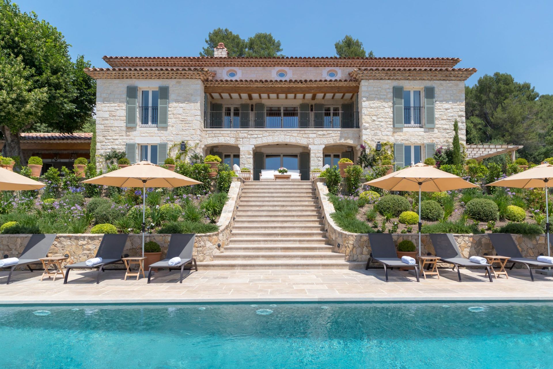 Domaine des Parfums - Villas in Cannes