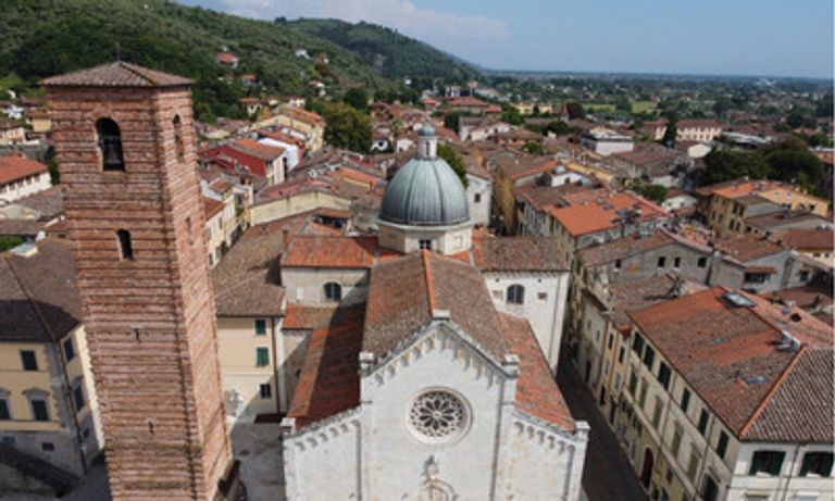 Pietrasanta rooftops