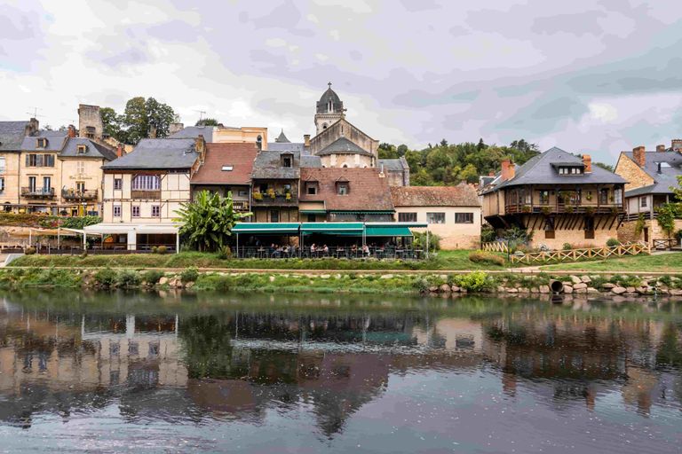View of Montignac on the river bank