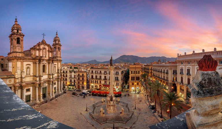 Piazza San Domenico, Palermo