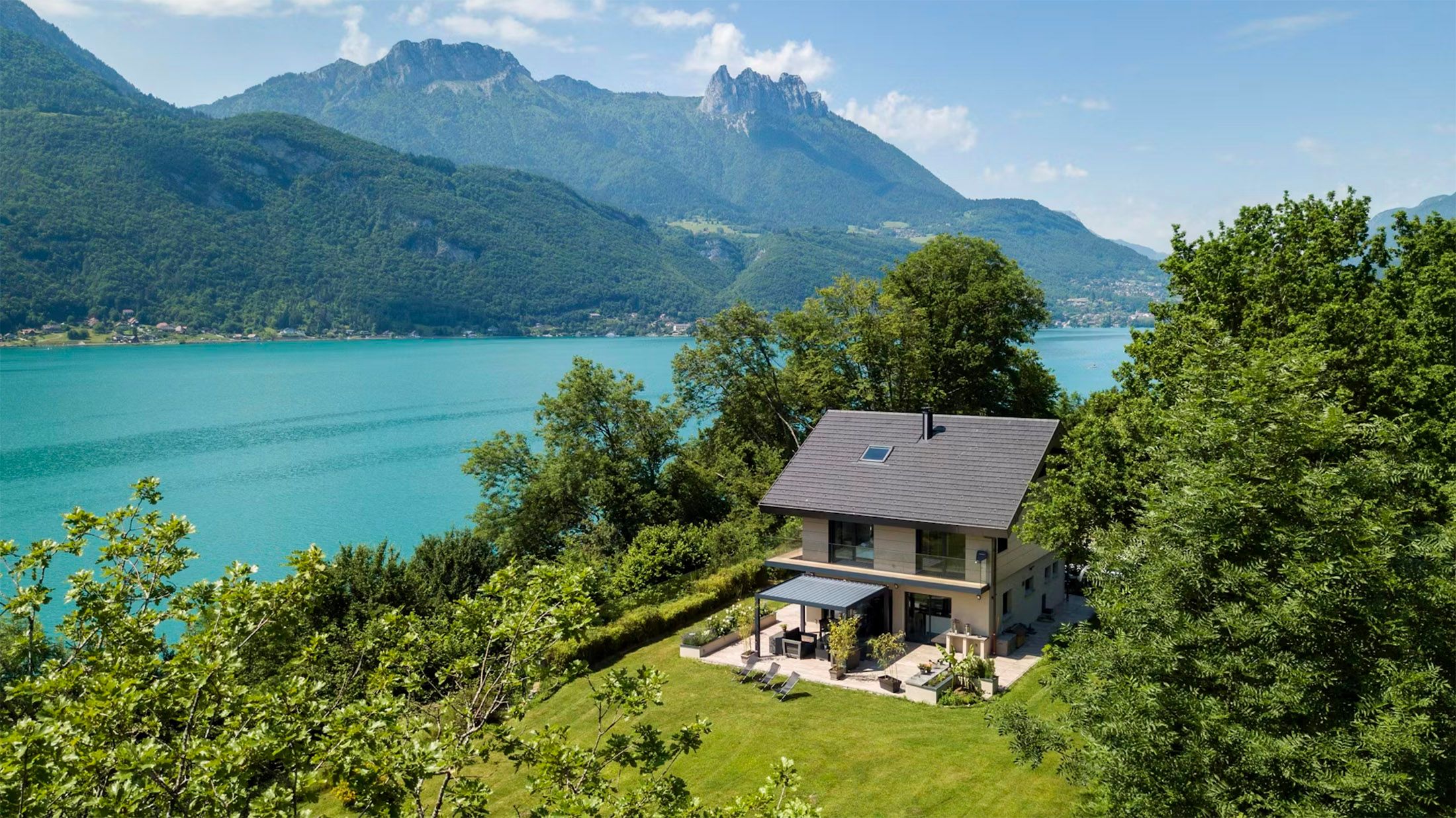 Villa overlooking Annecy