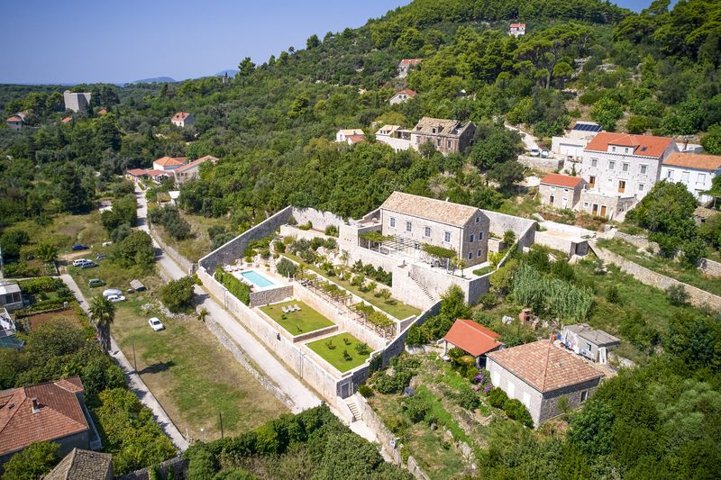 Villa Reverie - heritage collection