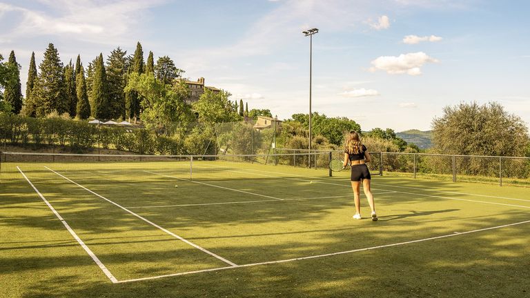 Top 10 Luxury Villas With Tennis Courts