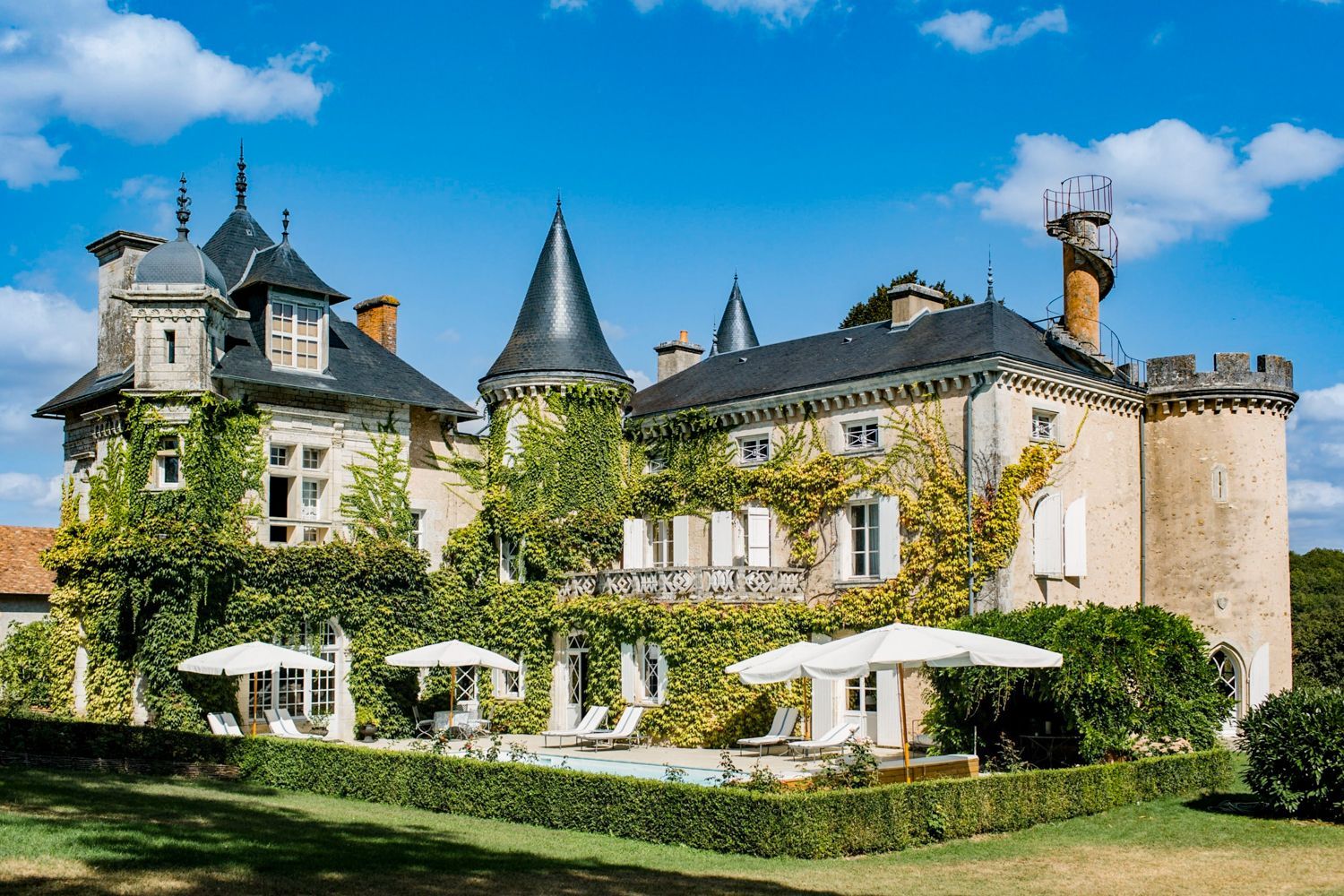 The Secret Hamlet, Loire Valley