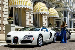 Celbrity Life in a Cannes - Oliver's Travels