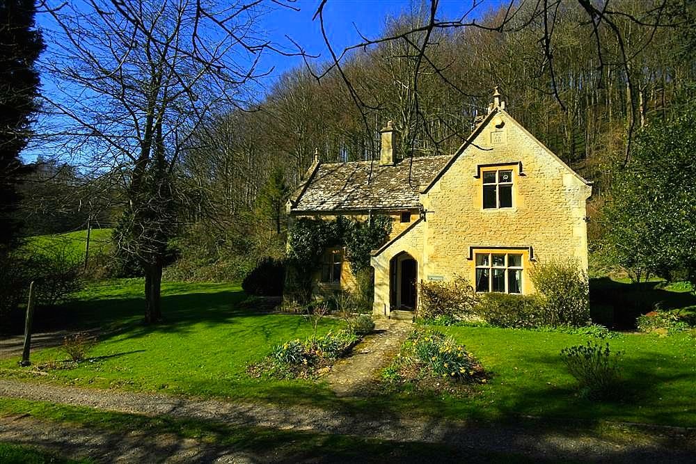 Woodell's Cottage, The Cotswolds - Oliver's Travels
