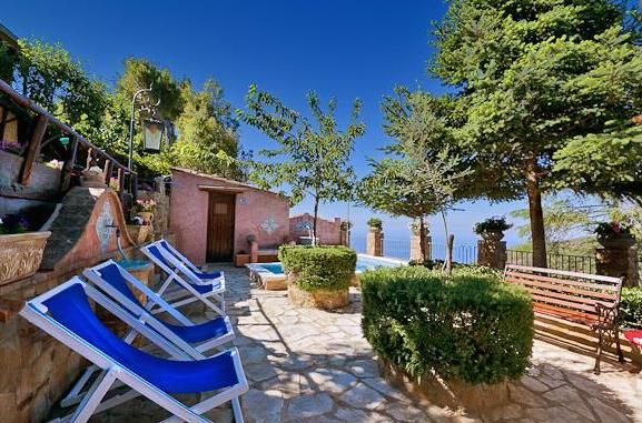 Villa Artisti, Villas in Italy - Oliver's Travels