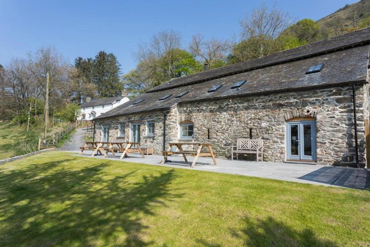 Upper Valley Barns - Wales