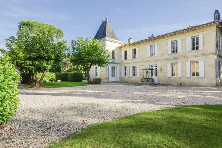 Chateau Les Peintures, Aquitaine