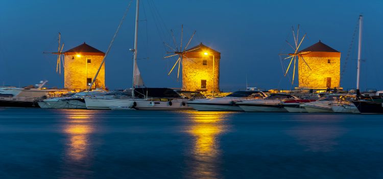 Mandraki Marina
