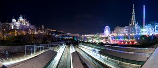 edinburgh christmas market panorama