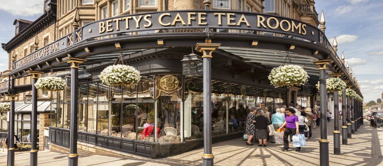 Tuck In To These 9 Traditional Yorkshire Food Dishes