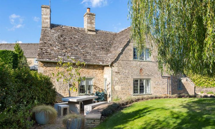 The Cobbler's Cottage - Cotswolds