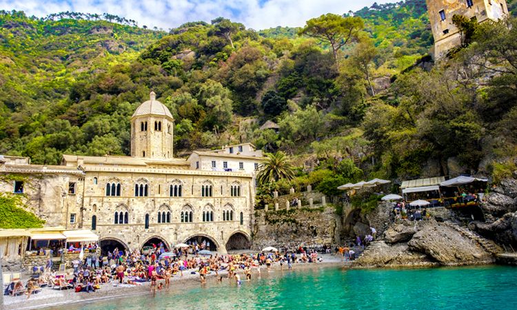San Fruttuoso, Liguria