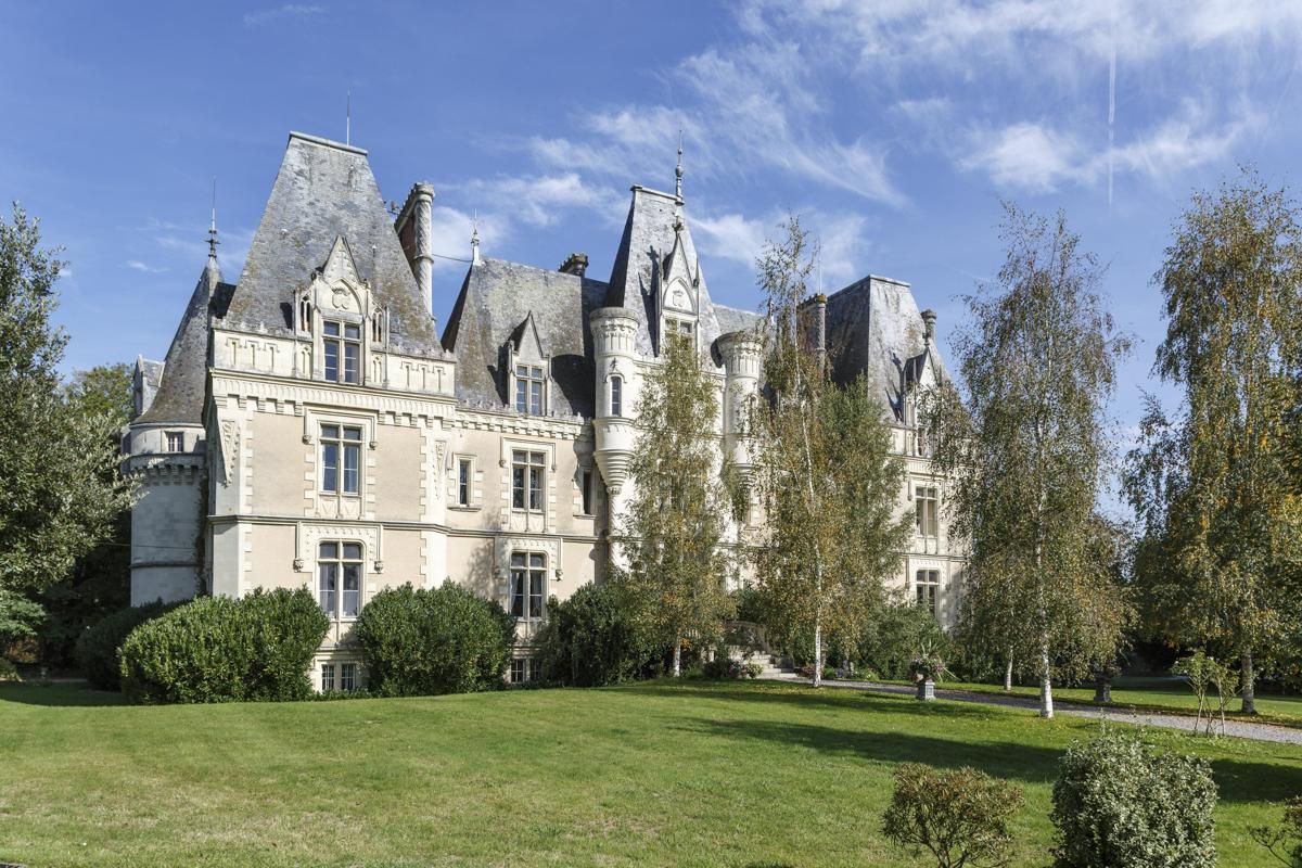 Chateau Crystal - castles you can rent