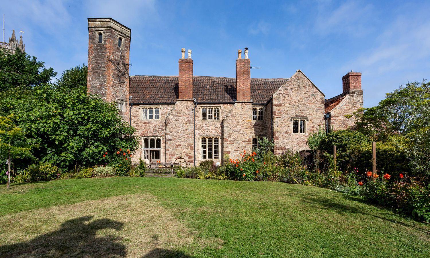 St Peter's Court