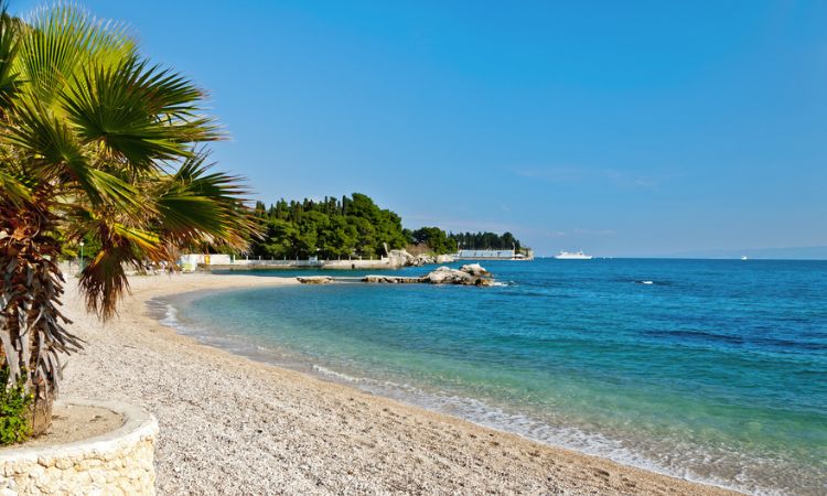 Jezinac Beach