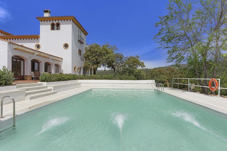 Our Most Enticing Swimming Pools in Europe