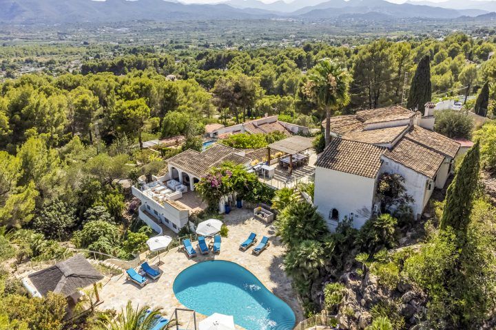 Villa Caroix - villas on the Costa Blanca