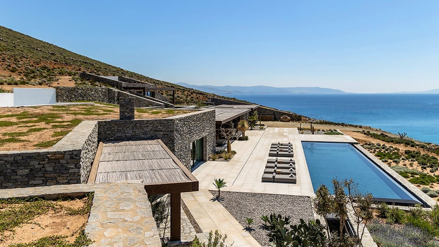 Paros