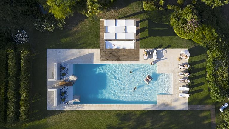 Villas with Pools